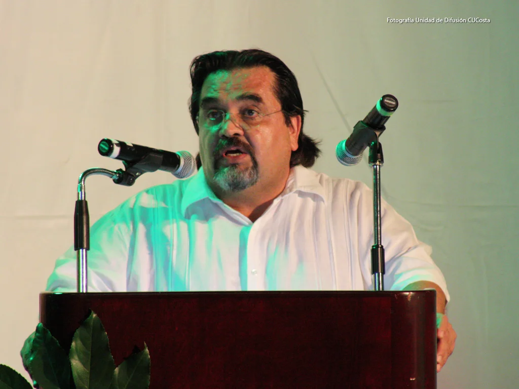 "La noche de la iguana", la gran embajadora de Puerto Vallarta 2 Dr. Marco Antonio Cortés Guardado, Rector del Centro Universitario de la Costa (CUCosta).