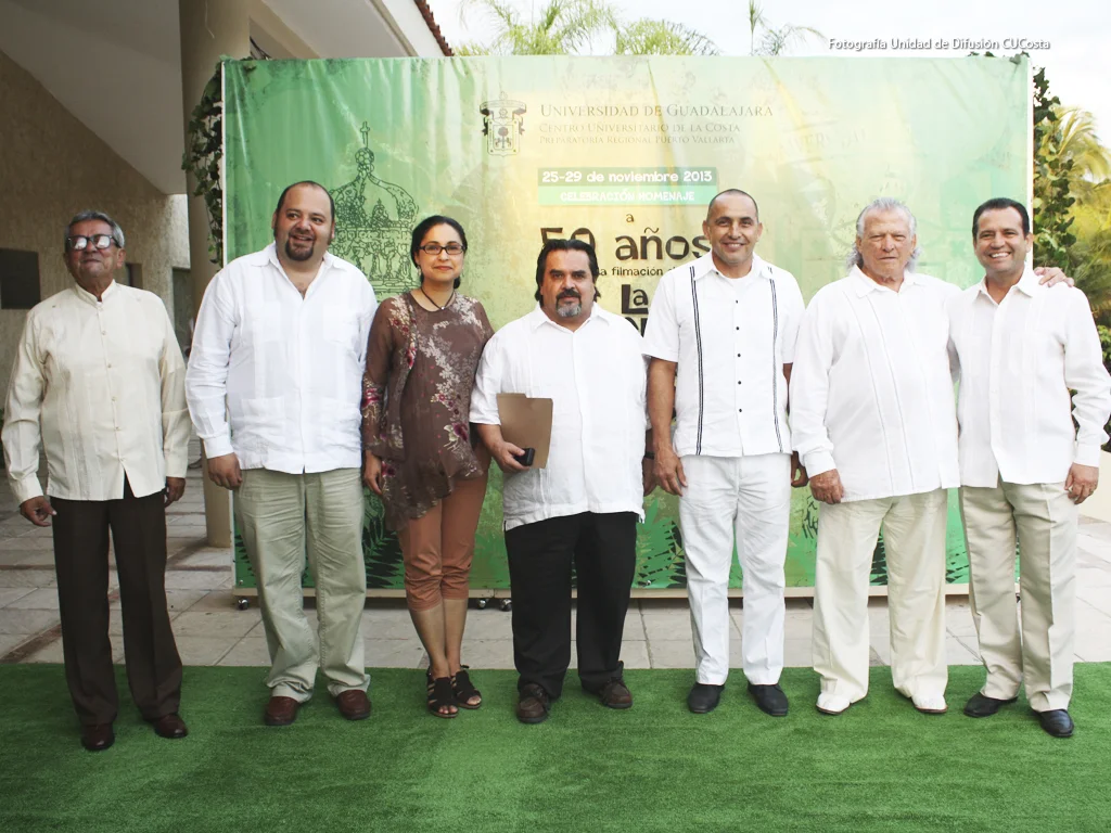 "La noche de la iguana", la gran embajadora de Puerto Vallarta 3 Sociedad, autoridades gubernamentales, iniciativa privada y comunidad del Centro Universitario de la Costa, inauguraron la Celebración y Homenaje.