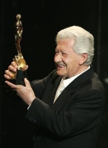 Ignacio López Tarso recibió el título Doctor Honoris Causa, convirtiéndose en el primer actor mexicano en recibir una distinción de este tipo.
