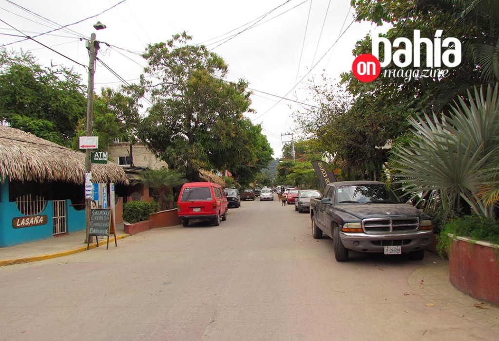 La avenida principal de San PAncho, llamada "Tercer Mundo".