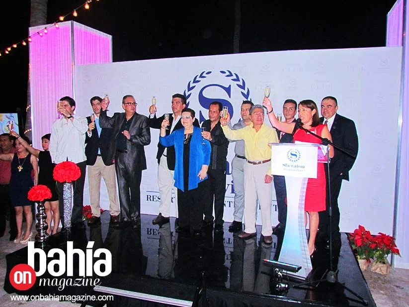 Un brindis por el año que se va y por todo lo bueno que viene. 