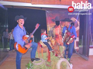 isra party21 On Bahia Magazine Destinos Vida y Estilo Entrada