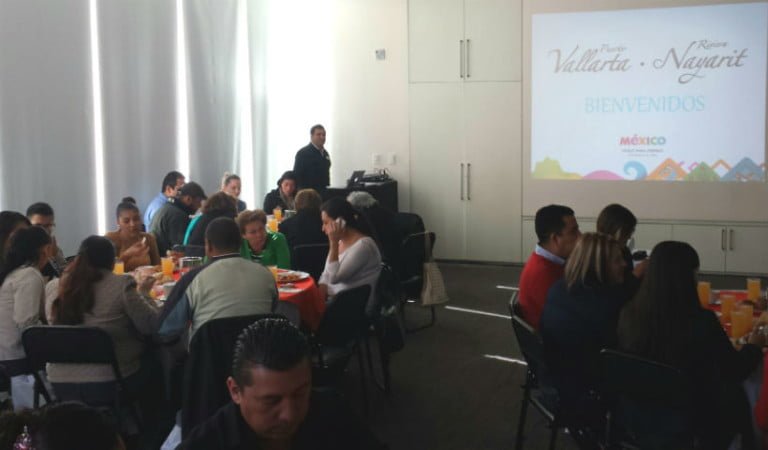 Capacitan con Caravana Bajío a más de 300 agentes de viajes