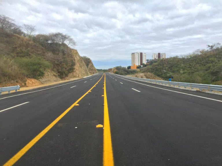 Inauguran carretera La Cruz de Huanacaxtle-Punta Mita