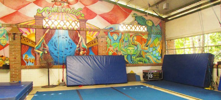 El Circo de los Niños Presenta “Camino de Hazaña”