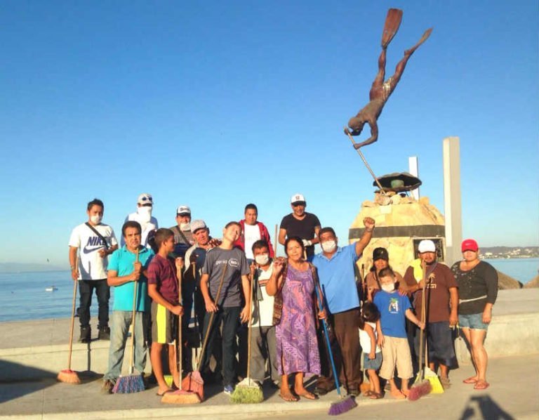 Realizan limpieza masiva por el Día de la Madre Tierra