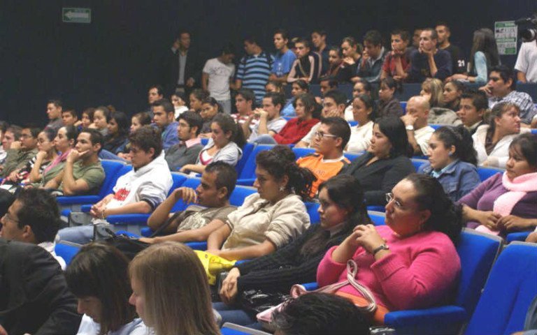 Gestiona la OCV Puerto Vallarta becas para congresos universitarios