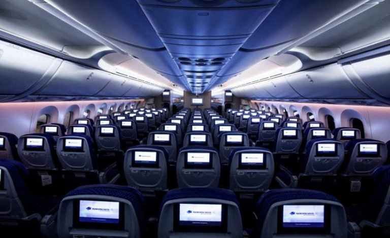 Aeroméxico ofrecerá internet gratis en sus vuelos