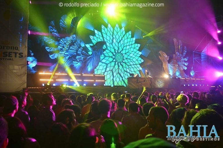 Vibran más de 13 mil personas en el Corona SunSets Festival