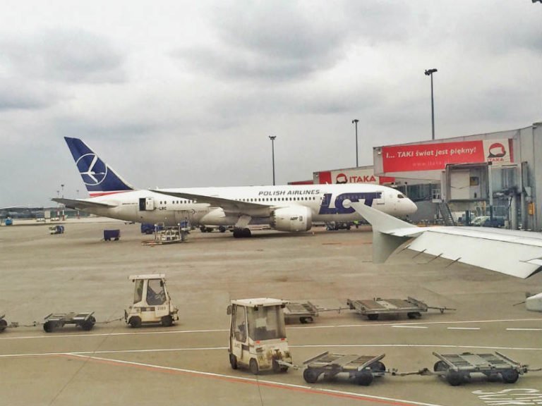 Confirman inicio de operaciones del vuelo Polonia-Puerto Vallarta-Riviera Nayarit