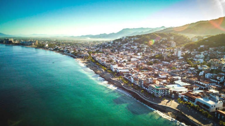 Auguran exitosa temporada vacacional de verano en Puerto Vallarta