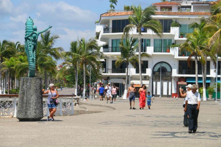 Directores de Turismo se reúnen en Puerto Vallarta