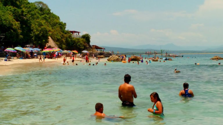 Deja «puente patrio» 120 mdp de derrama en la Riviera Nayarit