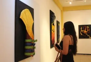 Inauguran exposición plástica de Horacio Cárdenas en Museo Peter Gray 8 horacio cardenas cucosta4