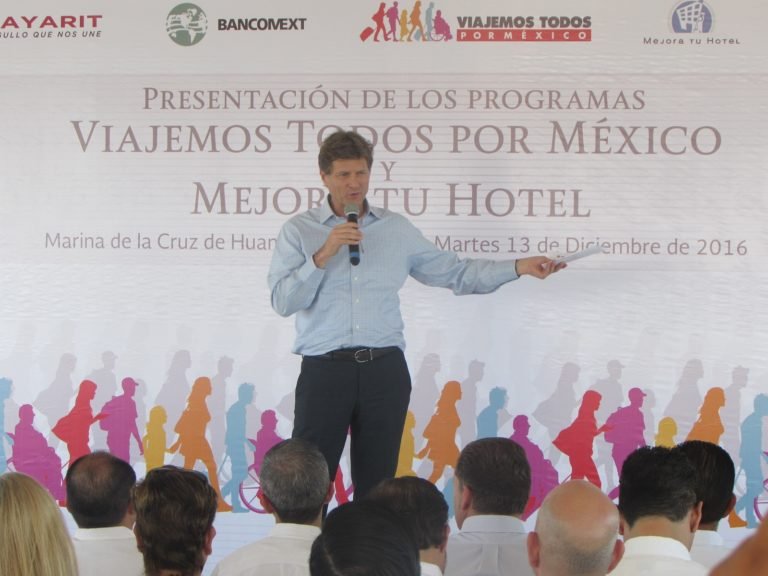 Presentó Sectur programas de Turismo Social en Riviera Nayarit