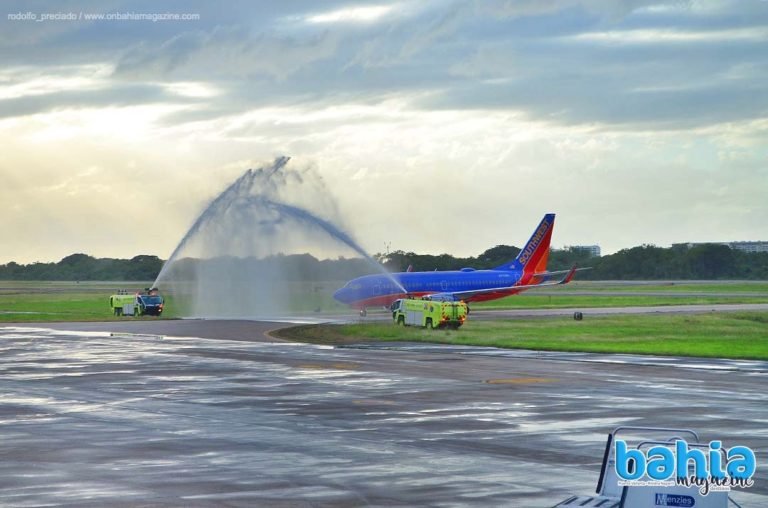 Southwest Airlines inaugura vuelo directo desde Los Ángeles