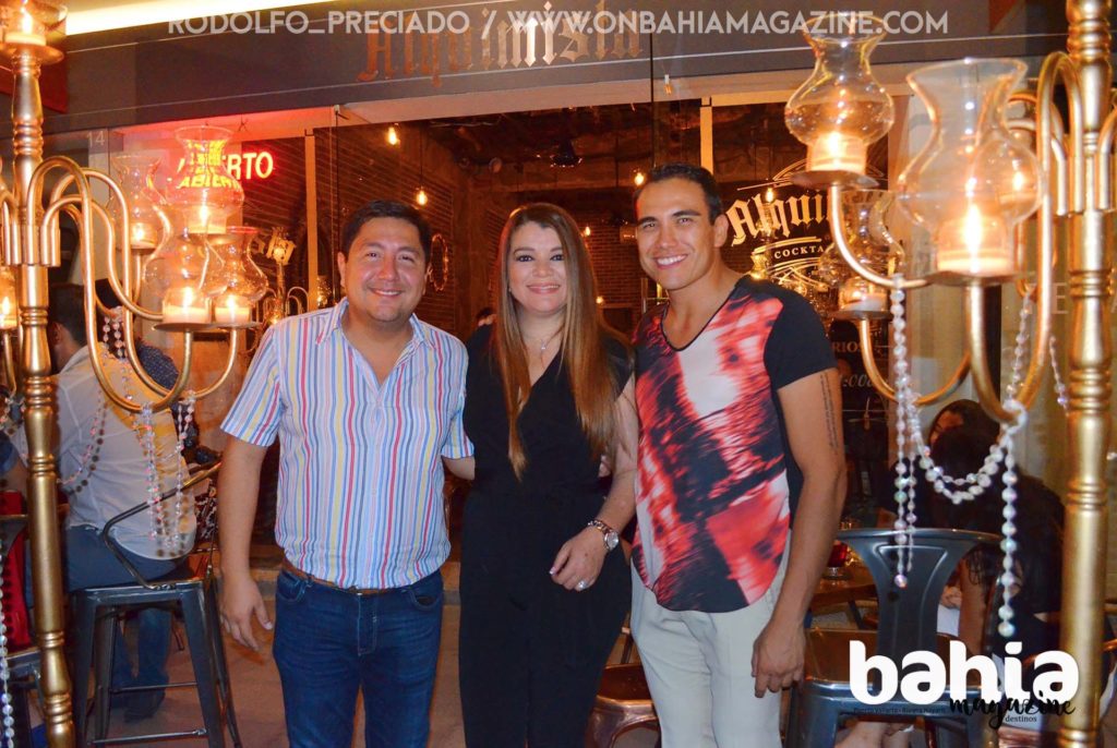 ALQ037 On Bahia Magazine Destinos Restaurantes Entrada