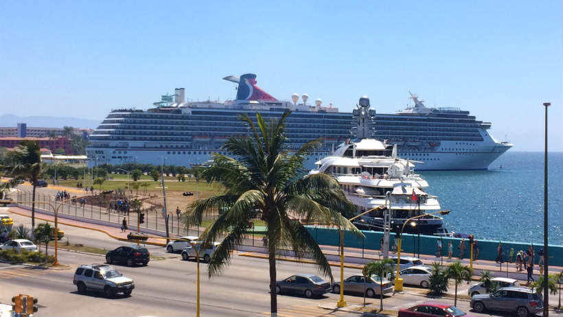 cruceros puerto vallarta On Bahia Magazine Destinos turistas Evento
