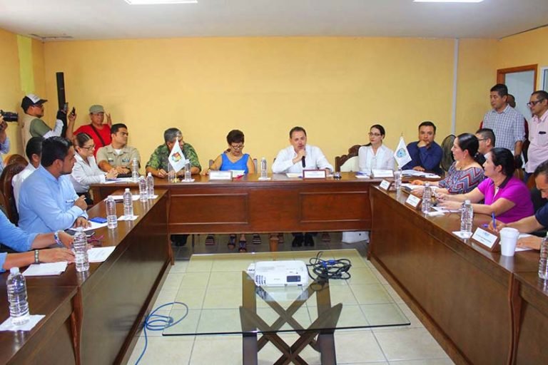 Instala Jaime Cuevas Consejo Municipal de Protección Civil