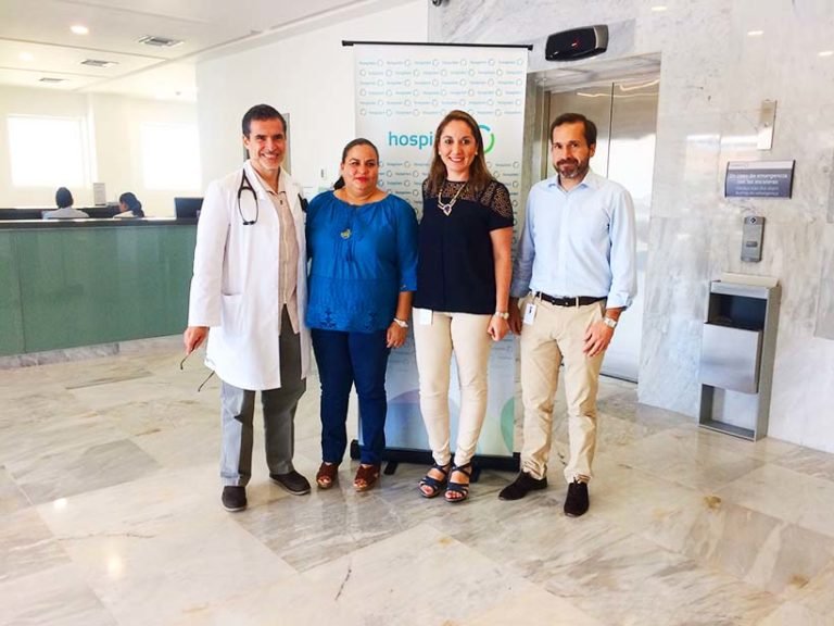 Hospiten Puerto Vallarta recibe visita de la presidenta del DIF Municipal
