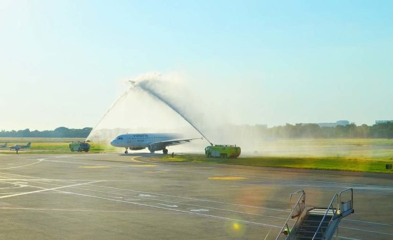 Inaugura Volaris vuelo directo de Los Ángeles a Puerto Vallarta-Riviera Nayarit