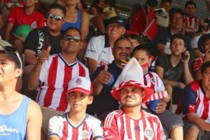 Un éxito “Encuentro de Leyendas América - Chivas” 21 ENCUENTRO DE LEYENDAS AMERICA CHIVAS EXITOSO 13