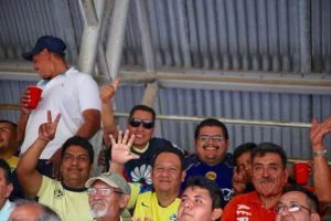 Un éxito “Encuentro de Leyendas América - Chivas” 16 ENCUENTRO DE LEYENDAS AMERICA CHIVAS EXITOSO 7