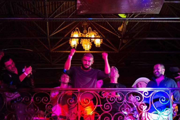 François Sagat, actor francés, recibe Premio Maguey Icono Queer