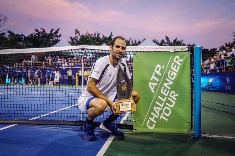 Adrián Menéndez-Maceiras, Campeón del Puerto Vallarta Open