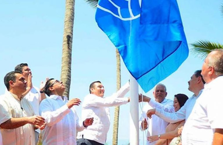 Otorgan a la Riviera Nayarit distintivos Blue Flag y Playas Limpias