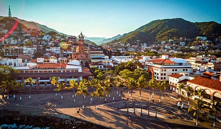 El centro de Puerto Vallarta ya es patrimonio cultural del estado de Jalisco