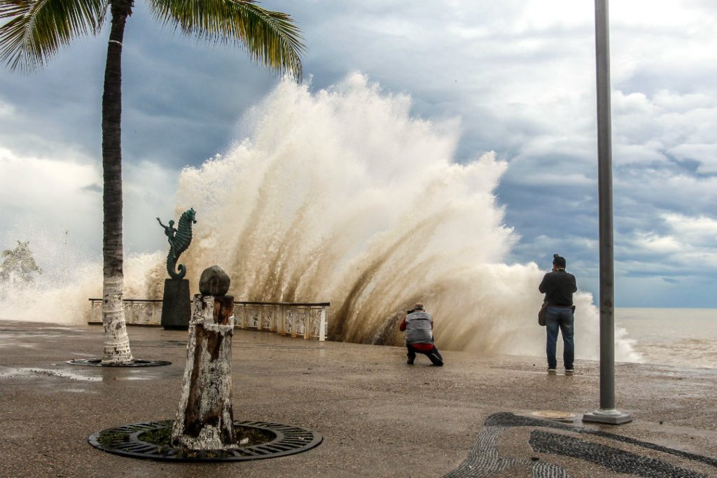 willa huracan vallarta on Bahia Magazine Destinos Cultura, Ecología Entrada