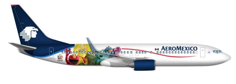 Sésamo crea alianza con  Aeroméxico en sus 50 aniversario