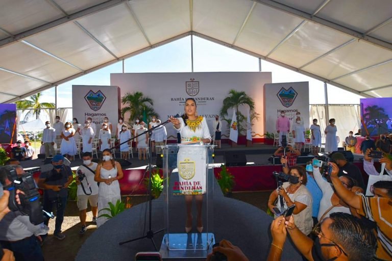 Mirtha Villalvazo, primera mujer en gobernar Bahía de Banderas