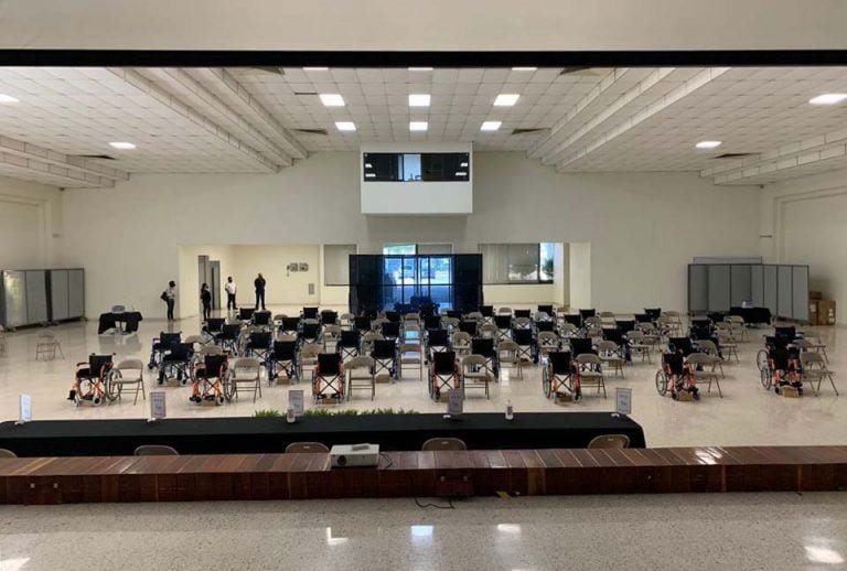 Prótesis y siillas de ruedas otorgará el Sistema DIF