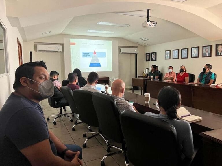 Haremos cumplir las medidas sanitarias: Mirtha Villalvazo