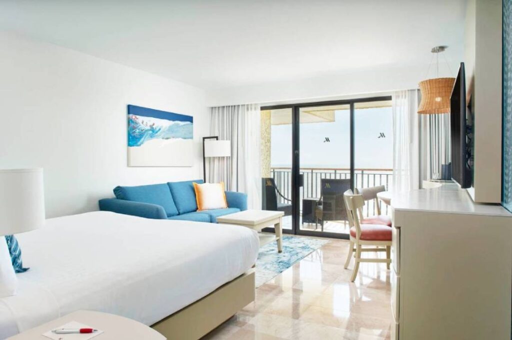 marriott puerto vallarta suite 01 On Bahia Magazine Destinos Hoteles Post