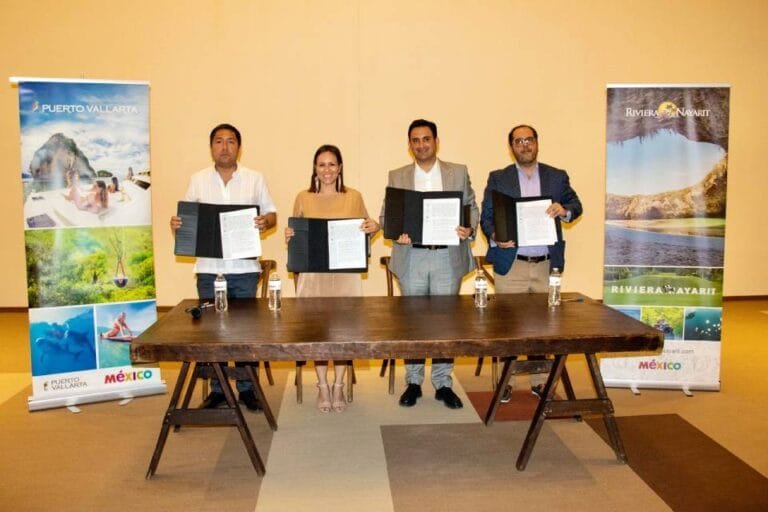 Puerto Vallarta y Riviera Nayarit firman convenio para campaña turística conjunta