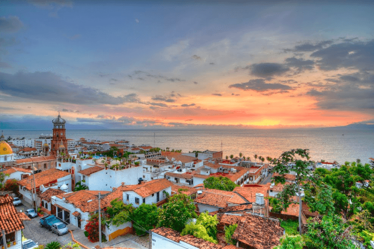 Puerto Vallarta, destino turístico líder a nivel nacional en ocupación hotelera