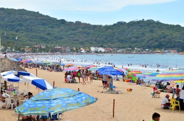 Viajarán por México 2.7 millones de turistas el fin de semana largo