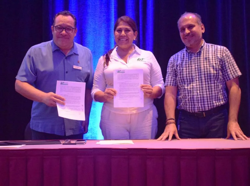firma de convenio entre marriott y utbb 1