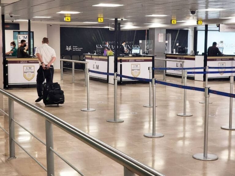 El Aeropuerto Internacional de Puerto Vallarta agiliza trámite migratorio
