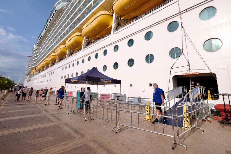 cruceros pasajeros On Bahia Magazine Destinos turismo Evento
