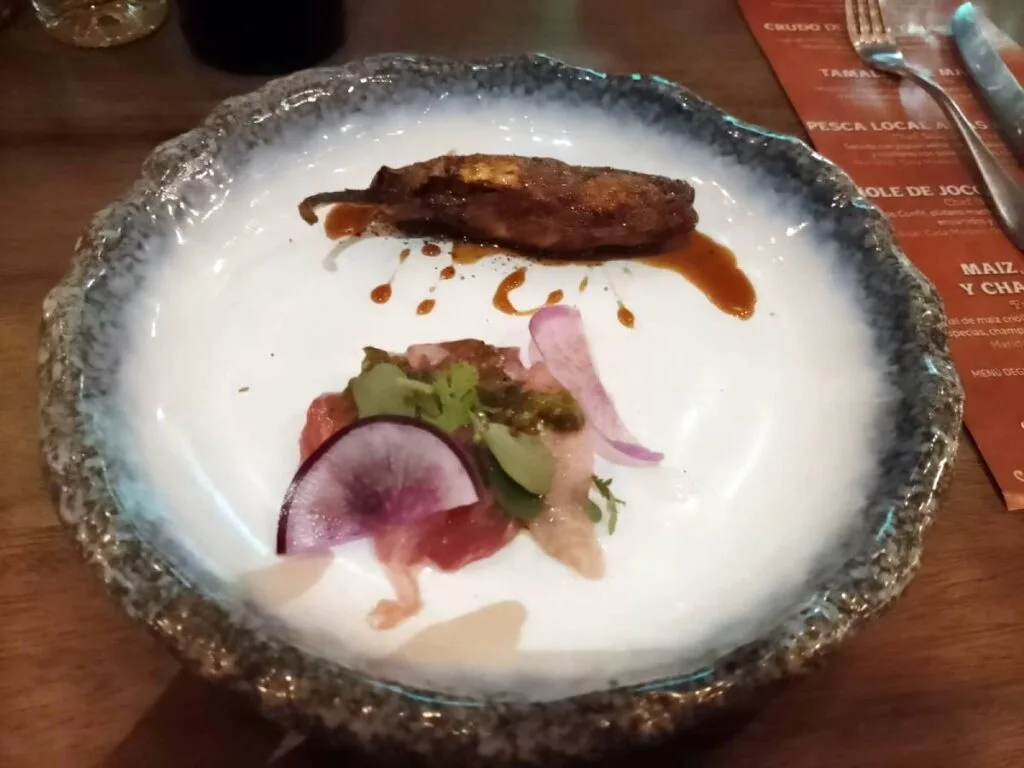 Entre Moles, Salsas y Vinos, una tríada perfecta en Loma 42 Bahía 17 entre moles salsas y vinos 15