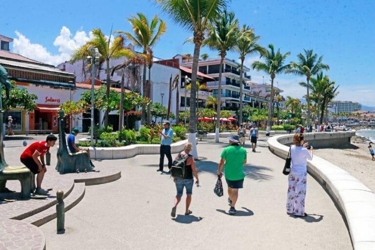 Rebasa ocupación hotelera el 66% en destinos de playa del país