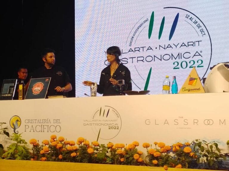 Dominique Crenn: el futuro de la cocina es volver al origen