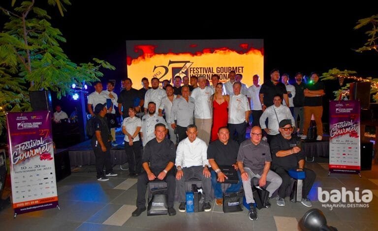 Espectacular Grand Gourmet Village en Tierra Luna Gardens