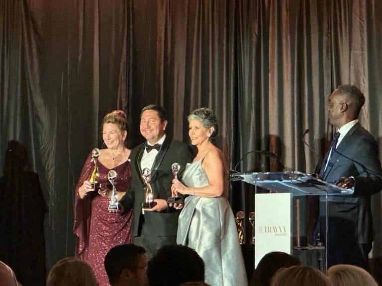 Arrasa Puerto Vallarta en los Travvy Awards 2022