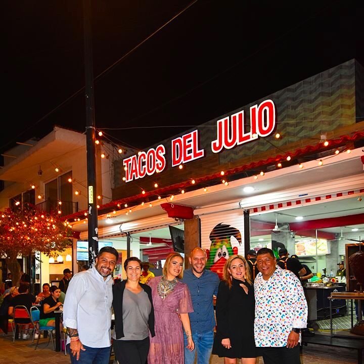 Tacos Del Julio ¡Mexicanos De Verdad! Ahora En Puerto Vallarta • On