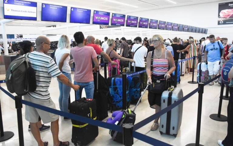 Capta México 5 mil 422 mdd por turistas internacionales;  32.4% más que en 2022